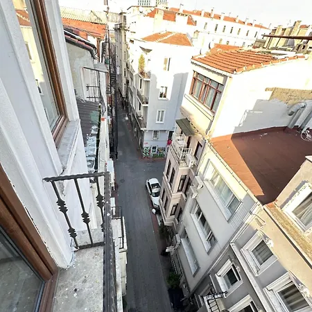 Taksim Alyonsuite Hotel