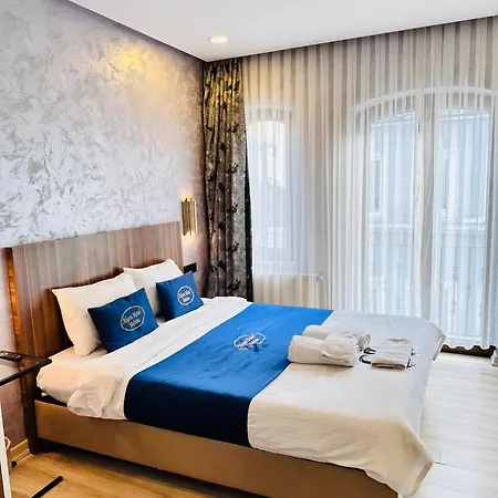 Taksim Alyonsuite Szálloda *