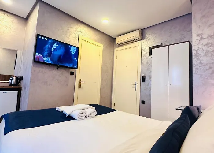 Hotel Taksim Alyonsuite *