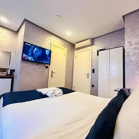 Hotel Taksim Alyonsuite *
